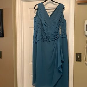 Catarina Woman’s Formal Dress Plus size 28 Blue